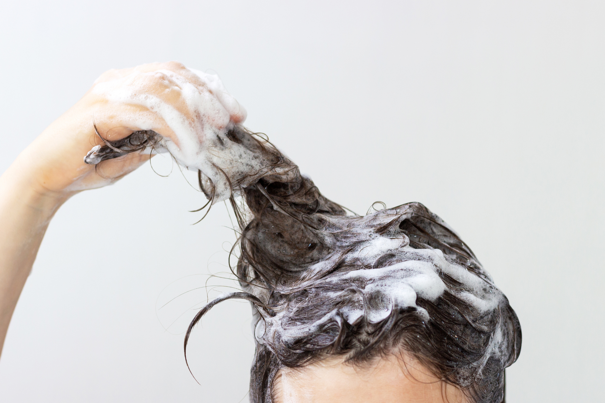 Why It's Better Not to Wash Your Hair in the Shower / Bright Side