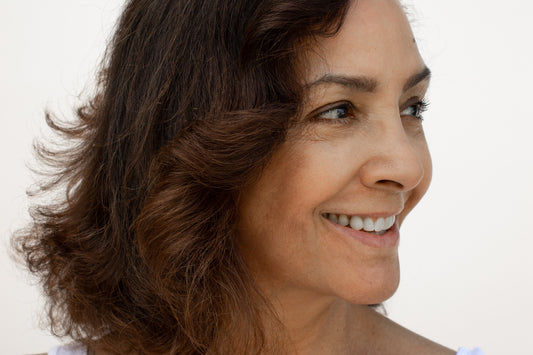 Menopausal woman hair loss shampoo